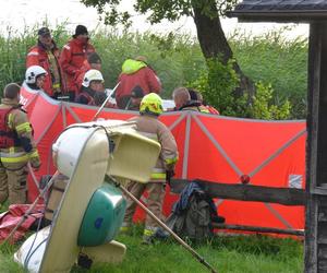 Tragedia na jeziorze Łabędź. Wiatr przewrócił łódkę, wędkarz wpadł do wody