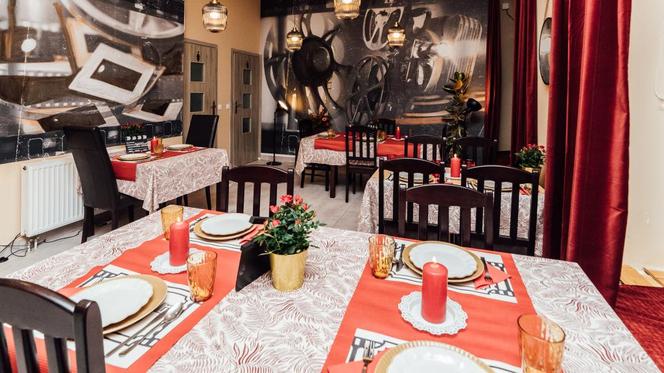 Restauracja Neptun w Gdyni po Kuchennych Rewolucjach to Bistro Niezłe Kino. 