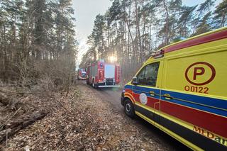 Chłopcy huśtali się nad skarpą, gdy doszło do tragedii. 15-latek runął z wysokości w dół