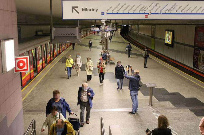 Pilny komunikat dla mieszkańców Warszawy. Ponad 2 tygodnie utrudnień w metrze. „Rozpocznie się remont”