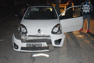 Pijany 17-latek rozbił mustanga na cmentarzu. Szokujące weekendowe incydenty w Zawierciu