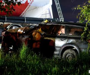Subaru wjechało pod cysternę. Dwoje młodych strażaków nie żyje! Tragedia pod Wrocławiem