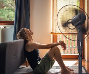 Prosty sposób na to, jak schłodzić mieszkanie. We Włoszech tak radzą sobie z upałem, to lepsze niż wiatrak i bezpieczniejsze niż klimatyzacja