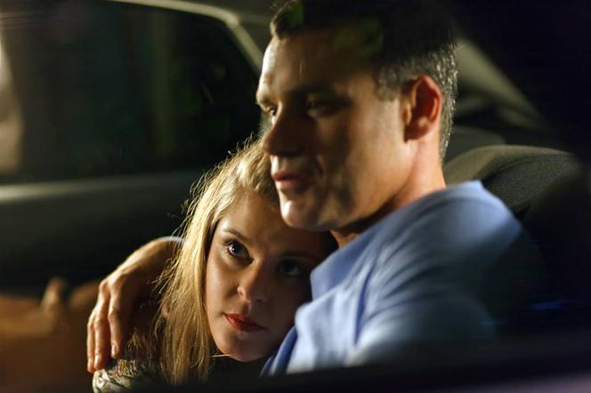 O mnie się nie martw 3 sezon odcinek 9. Łukasz (Jan Wieczorkowski), Dorota (Angelika Kurowska)