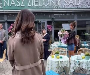 M jak miłość. Kama (Michalina Sosna),Martyna (Magdalena Turczeniewicz) na planie