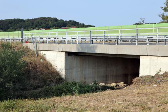 Na ziemi leży różaniec i pudełko z Matką Boską. Wstrząsający obraz po katastrofie autokaru na Chorwacji