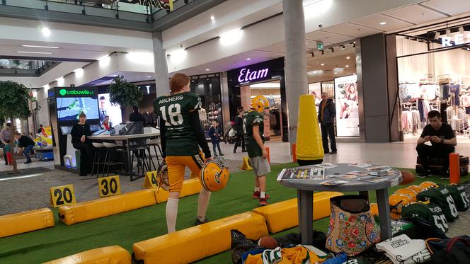 Pokazy futbolu amerykańskiego w wykonaniu Bydgoszcz Archers