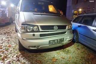 Pijany Ukrainiec stracił panowanie i wjechał w zaparkowane samochody. W aucie było niemowlę