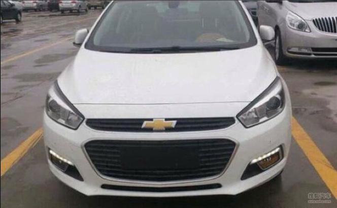 Tak będzie wyglądał nowy Chevrolet Cruze! - FOTO
