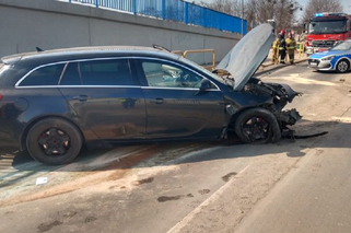 Zamroczony procentami SKASOWAŁ auto. W organizmie miał prawie 3 promile