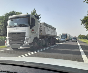 Wypadek na trasie Krasnystaw - Zamość. Jedna osoba jest ranna. Zobacz