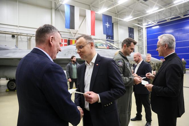 Andrzej Duda w Bazie Lotniczej w Amari