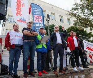 Związkowcy z BEKO protestowali przed ambasadą Turcji 