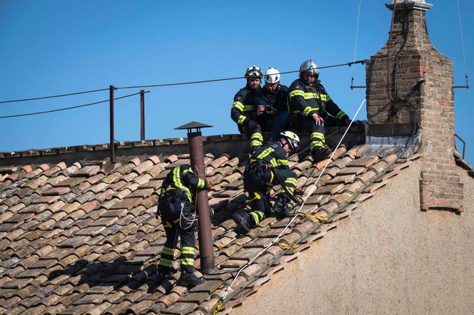 Przygotowania do konklawe 2025 w Kaplicy Sykstyńskiej