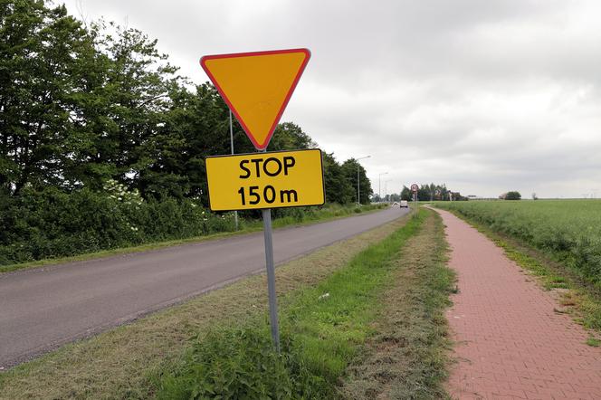 Znak "stop" stanął na skrzyżowaniu śmierci. Minął rok od potwornej tragedii w Elżbietowie