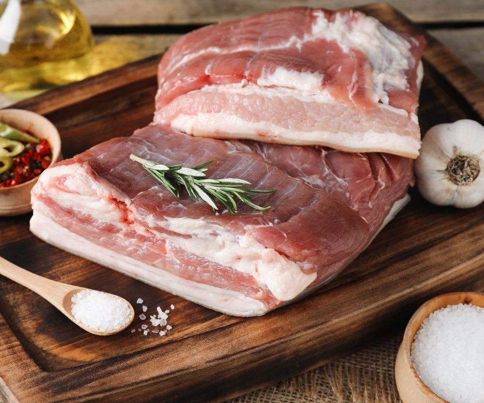 czym przyprawić boczek do pieczenia