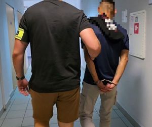 Brutalnie znęcał się nad dziećmi partnerki. Ojczym zatrzymany