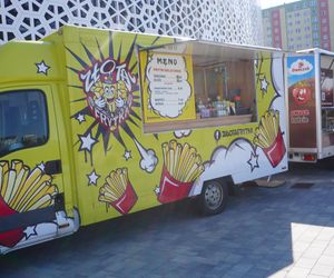 Festiwal Food Trucków w Olsztynie. Pod halą Urania można zjeść dania z kuchni całego świata [ZDJĘCIA]