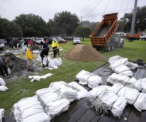 Wschodnie Wybrzeże sprząta po huraganie Debby