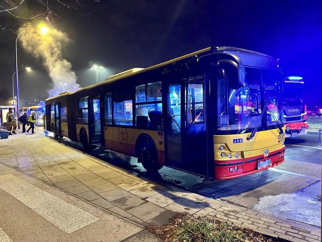 Pożar autobusu w Warszawie