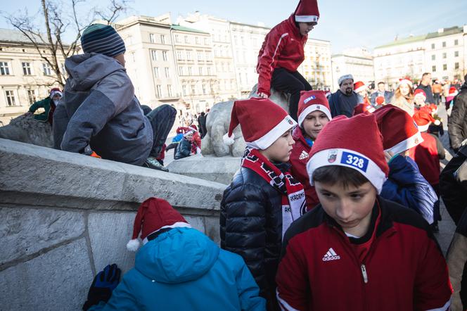 Mikołaje opanowały krakowski Rynek!