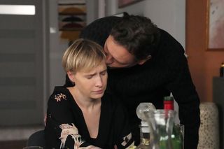 Barwy szczęścia odc. 3250. Robert Stefaniak (Paweł Ławrynowicz), Sonia (Weronika Nockowska)