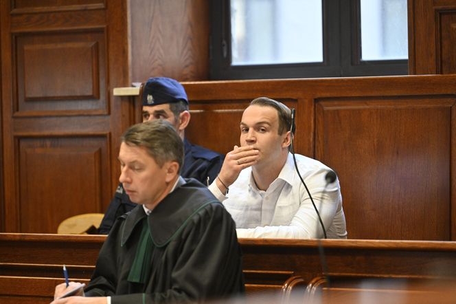 Proces Dawida Mirkowskiego o zabójstwo na Nowym Świecie. "Ja go, k***a, pociąłem!"