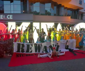 Napis I love Kielce odsłonięty. Cieszy się popularnością wśród mieszkańców. Na inaugurację odbyły się także dwa recitale
