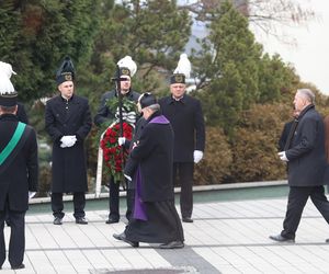 Pogrzeb górnika, który zginął w katastrofie w Kopalni Węgla Kamiennego Knurów-Szczygłowice. Osierocił dwie córki