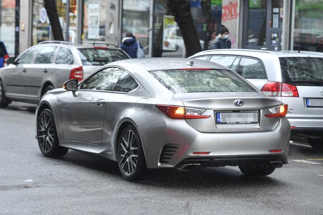 Andrzej Krzywy jeździ Lexusem RC 300h