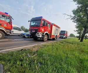 Wypadek niedaleko Gostynia. Kobieta zasnęła za kółkiem