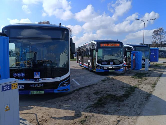 Trzy nowe i ekologiczne autobusy elektryczne jeżdżą już ulicami Siedlec!