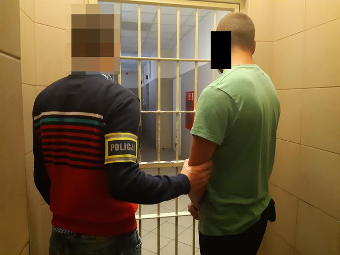 Ciastka z marihuaną i narkotyki na zdjęciach policji
