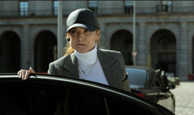 Dom z papieru 5: Alicja Sierra ((Najwa Nimri))	