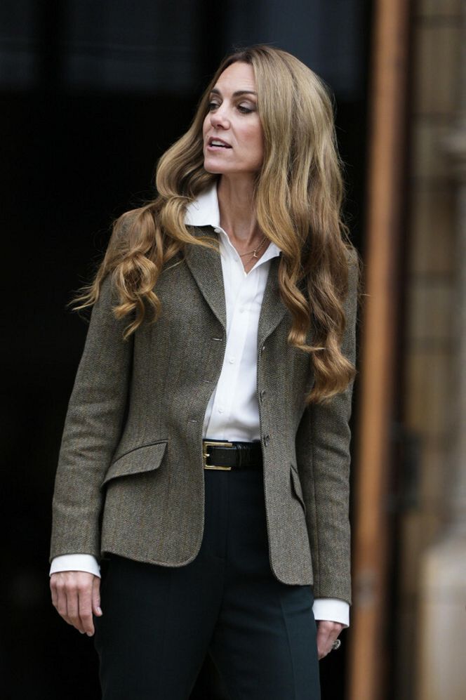 Nowa fryzura księżnej Kate! Te jasne loki zachwycają