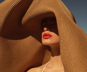 Sunkissed skin przez cały rok - to możliwe!  Z tymi kosmetykami uzyskasz letni glow niezależnie od pory roku 
