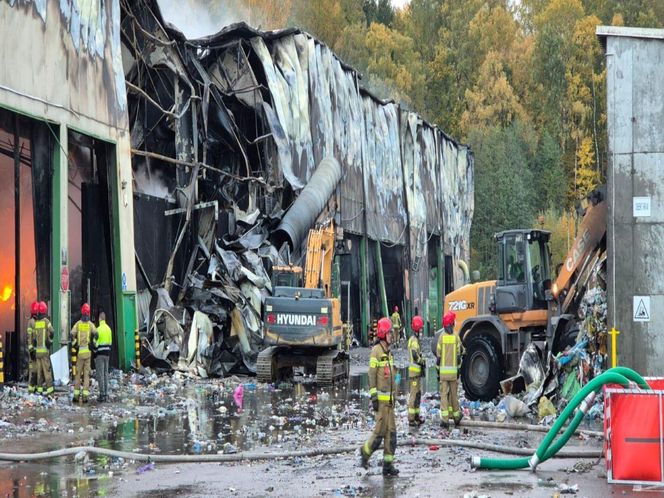 Pożar sortowni odpadów w Elblągu