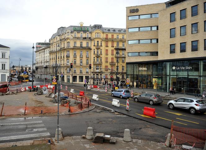 Prace budowlane na pl. Trzech Krzyży