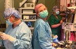 Bydgoscy lekarze z Jurasza zrobili pierwszą taką w Polsce operację nowotworu. Sięgał aż do serca