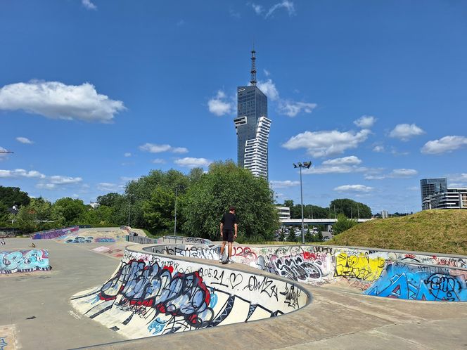 Rzeszowski skatepark. Atrakcja podczas wakacji w mieście 