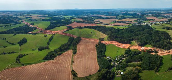 Autostrada D11 w Czechach - zdjęcia z budowy - sierpień 2025