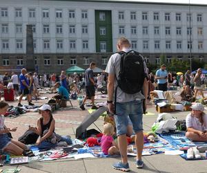 Wyprzedaż garażowa na placu Krakowskim w Gliwicach 