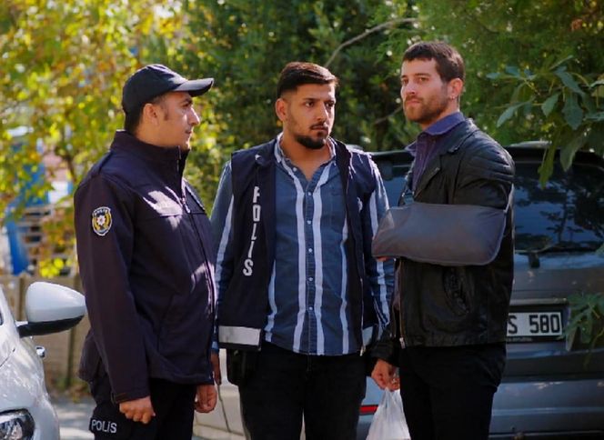 Miłość i nadzieja, odcinek 302. Cihan