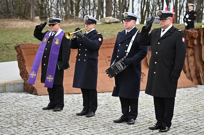 Rocznica śmierci admirała Józefa Unruga. Przejmująca uroczystość w Gdyni