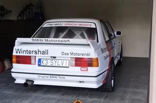 Sylwia Peretti zbudowała sobie do driftu BMW E30 