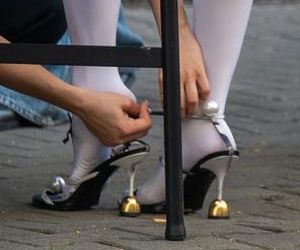 Czego Lara Gessler nie zrobi dla mody