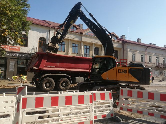 Remont ul. Piłsudskiego w Siedlcach, natrafiono na ciekawe znalezisko
