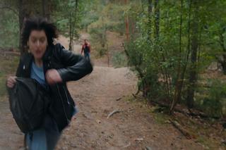 M jak miłość, odcinek 1706: Tak wygląda gwałciciel Basi! Porażające sceny ataku na córkę Pawła – ZDJĘCIA vod (zwiastun po 1705 odc.)