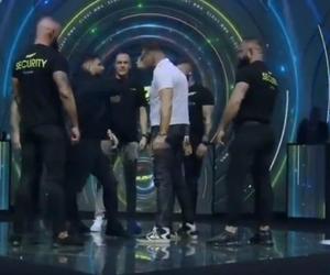 Paweł Jóźwiak okrutnie zdzielony z liścia! Potworna zadyma przed CLOUT MMA 4, ochrona miała pełne ręce roboty