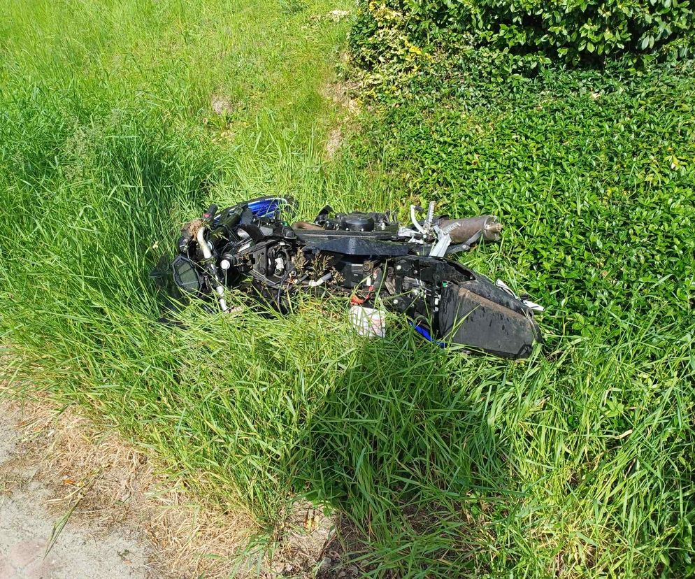 Wypadek w Ambrożowie: Na miejscu lądowało Lotnicze Pogowtowie Ratunkowe. Ranny 16-latek w szpitalu.